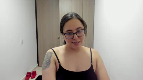 Snapshot of venus_cat_ chatting on 10-15-25, 12:55 Venus online show from 10-15-25, 12:55