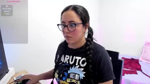 Snapshot of venus_cat_ chatting on 10-23-25, 11:14 Venus online show from 10-23-25, 11:14