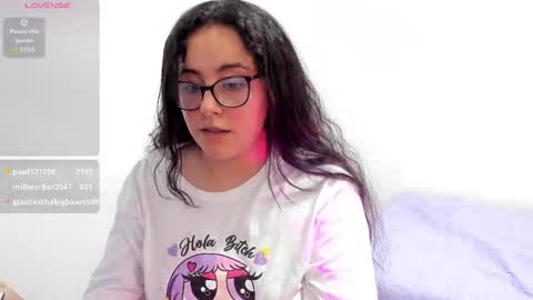 Snapshot of venus_cat_ chatting on 10-29-25, 02:58 Venus online show from 10-29-25, 02:58