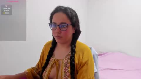 Snapshot of venus_cat_ chatting on 11-09-25, 01:15 Venus online show from 11-09-25, 01:15