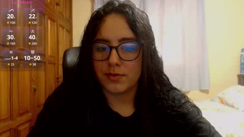 Snapshot of venus_cat_ chatting on 12-02-25, 09:43 Venus online show from 12-02-25, 09:43