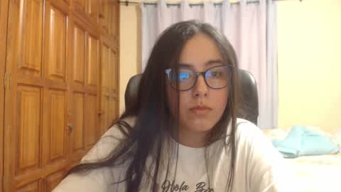 Snapshot of venus_cat_ chatting on 12-05-25, 01:14 Venus online show from 12-05-25, 01:14