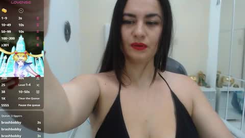 Snapshot of venus_cortez chatting on 09-19-25, 05:57 Venus Cortez online show from 09-19-25, 05:57
