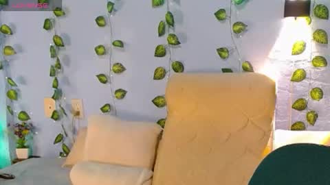 Catalina online show from 10-19-25, 01:28