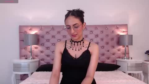 Snapshot of venusandrea29 chatting on 12-04-25, 11:41 Venus online show from 12-04-25, 11:41