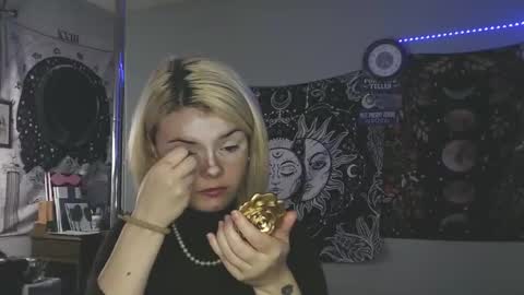 Miss Venus online show from 11-12-25, 04:40