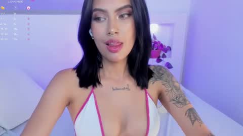 Snapshot of venusevans1 chatting on 02-26-25, 02:15 Venus Evans online show from 02-26-25, 02:15