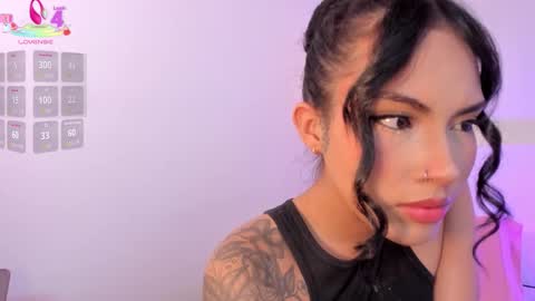 Snapshot of venusevans1 chatting on 12-13-25, 08:25 Venus Evans online show from 12-13-25, 08:25