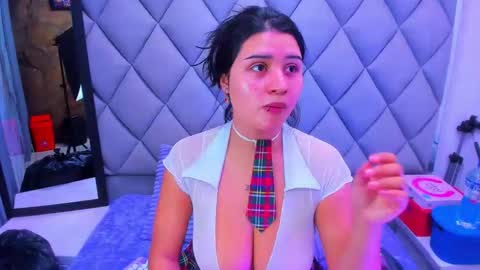 Venusowen  online show from 11-29-25, 01:58