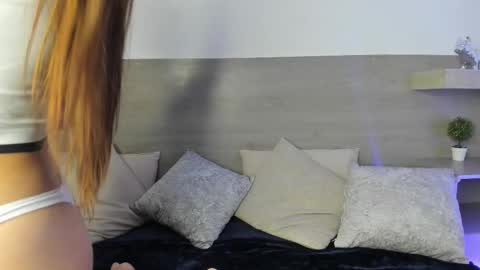 Vera Dalton online show from 11-30-25, 04:27