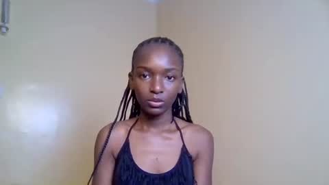 Snapshot of verah_vee chatting on 10-05-25, 11:35 verah online show from 10-05-25, 11:35