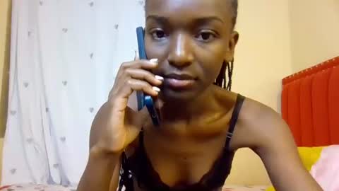 Snapshot of verah_vee chatting on 10-08-25, 12:30 verah online show from 10-08-25, 12:30