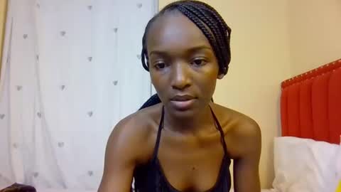 Snapshot of verah_vee chatting on 10-10-25, 02:43 verah online show from 10-10-25, 02:43