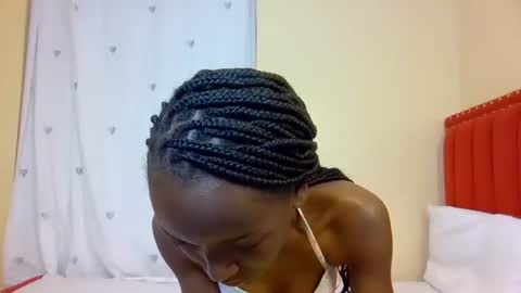 Snapshot of verah_vee chatting on 10-10-25, 02:49 verah online show from 10-10-25, 02:49