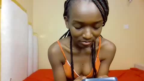 Snapshot of verah_vee chatting on 10-16-25, 05:19 verah online show from 10-16-25, 05:19