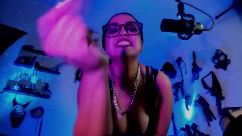 mistress VERESSKA ARDILA online show from 12-13-25, 07:53