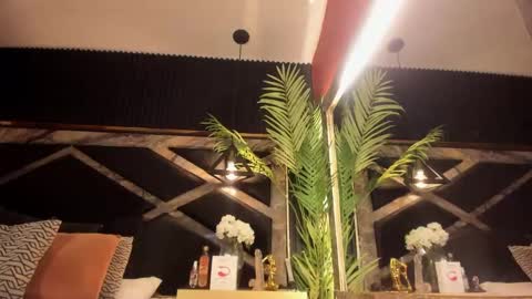 Vero online show from 01-31-25, 05:19