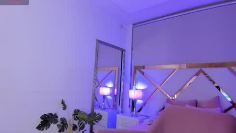 Vero online show from 12-21-25, 04:08