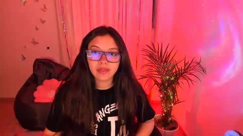 Snapshot of verolake chatting on 02-17-25, 11:09 Verolake online show from 02-17-25, 11:09