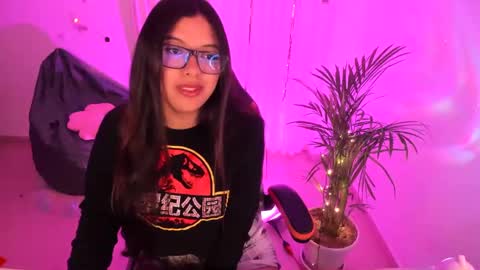 Snapshot of verolake chatting on 02-22-25, 01:57 Verolake online show from 02-22-25, 01:57