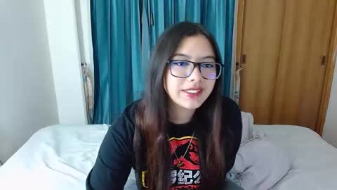 Snapshot of verolake chatting on 03-04-25, 11:51 Verolake online show from 03-04-25, 11:51