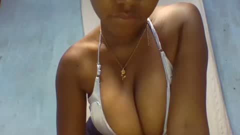 verolla31 online show from 12-16-24, 05:33