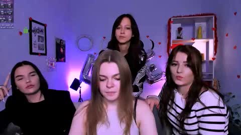 Snapshot of veronica_bubble chatting on 02-09-26, 10:25 Ronni online show from 02-09-26, 10:25