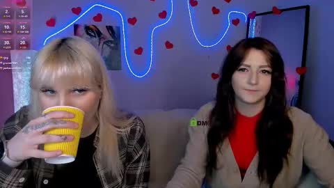 Snapshot of veronica_bubble chatting on 02-15-26, 08:05 Ronni online show from 02-15-26, 08:05