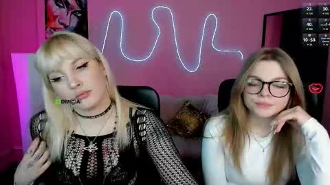 Snapshot of veronica_bubble chatting on 03-01-26, 08:11 Ronni online show from 03-01-26, 08:11