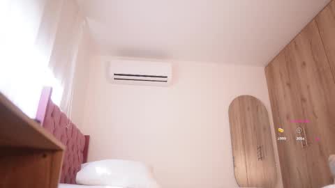 Veronica online show from 03-03-26, 02:56