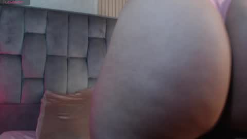 Snapshot of veronica_saenzz1 chatting on 03-02-25, 12:20 Vero online show from 03-02-25, 12:20