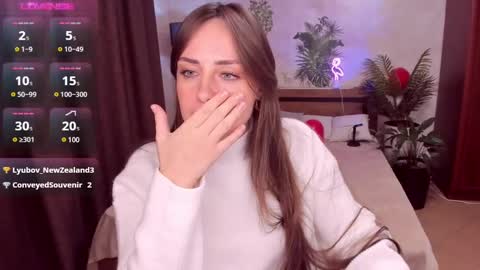 Veronica online show from 02-17-25, 12:38