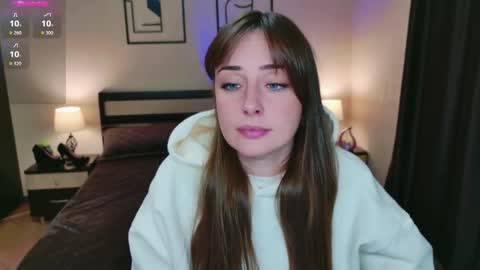 Veronica online show from 09-26-25, 06:06