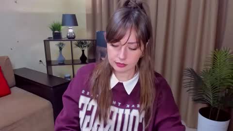 Veronica online show from 10-13-25, 09:31