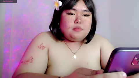 Snapshot of veronicakisses chatting on 03-11-25, 09:13 MS. VERONICA 22 I love Aza 3 online show from 03-11-25, 09:13