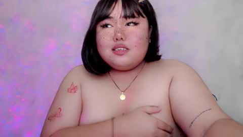 Snapshot of veronicakisses chatting on 10-19-25, 05:13 MS. VERONICA 22 I love Aza 3 online show from 10-19-25, 05:13