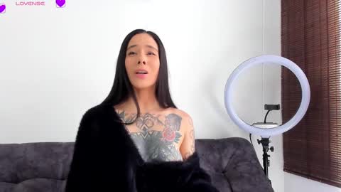 VeronicaTonu online show from 09-18-25, 02:52