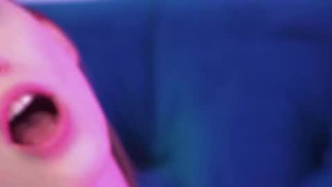 Veronica online show from 02-25-26, 06:50