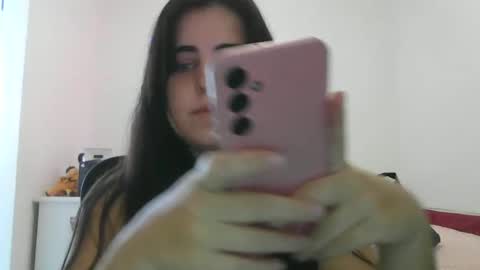 Snapshot of veruca99 chatting on 10-26-25, 01:28 veruca99 online show from 10-26-25, 01:28