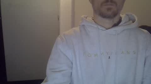 Snapshot of veryhotpervert chatting on 11-16-25, 03:17 veryhotpervert online show from 11-16-25, 03:17