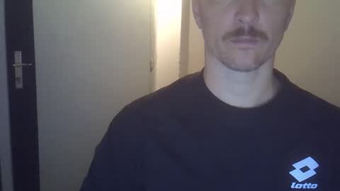 Snapshot of veryhotpervert chatting on 12-05-25, 04:14 veryhotpervert online show from 12-05-25, 04:14