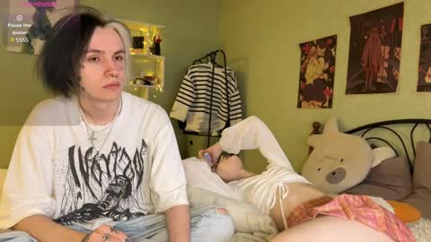 veryraretwins online show from 10-01-25, 08:26