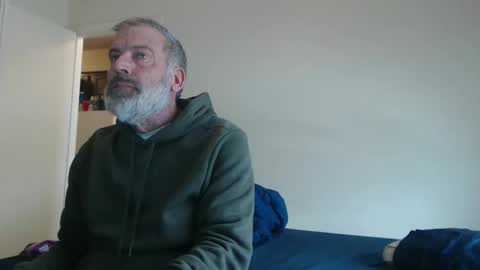 hairy man online show from 02-15-25, 09:37