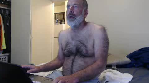 hairy man online show from 03-09-25, 01:04