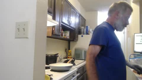 hairy man online show from 09-22-25, 11:18