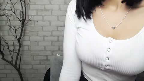 Ana online show from 01-23-25, 11:37