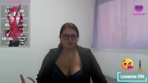 Snapshot of vesper_vixen chatting on 11-05-25, 05:13 Vesper Vixen online show from 11-05-25, 05:13