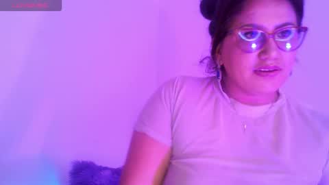 Snapshot of vesper_vixen chatting on 12-03-25, 04:16 Vesper Vixen online show from 12-03-25, 04:16