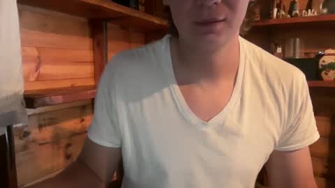 Snapshot of vexelgain chatting on 09-18-25, 12:34 HendasWerout online show from 09-18-25, 12:34