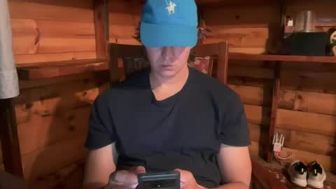 Snapshot of vexelgain chatting on 10-04-25, 02:53 HendasWerout online show from 10-04-25, 02:53